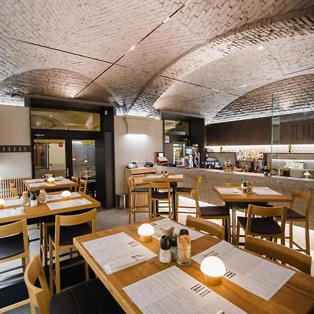 Eat It Cozy Downtown Apartments أرادايا المظهر الخارجي الصورة