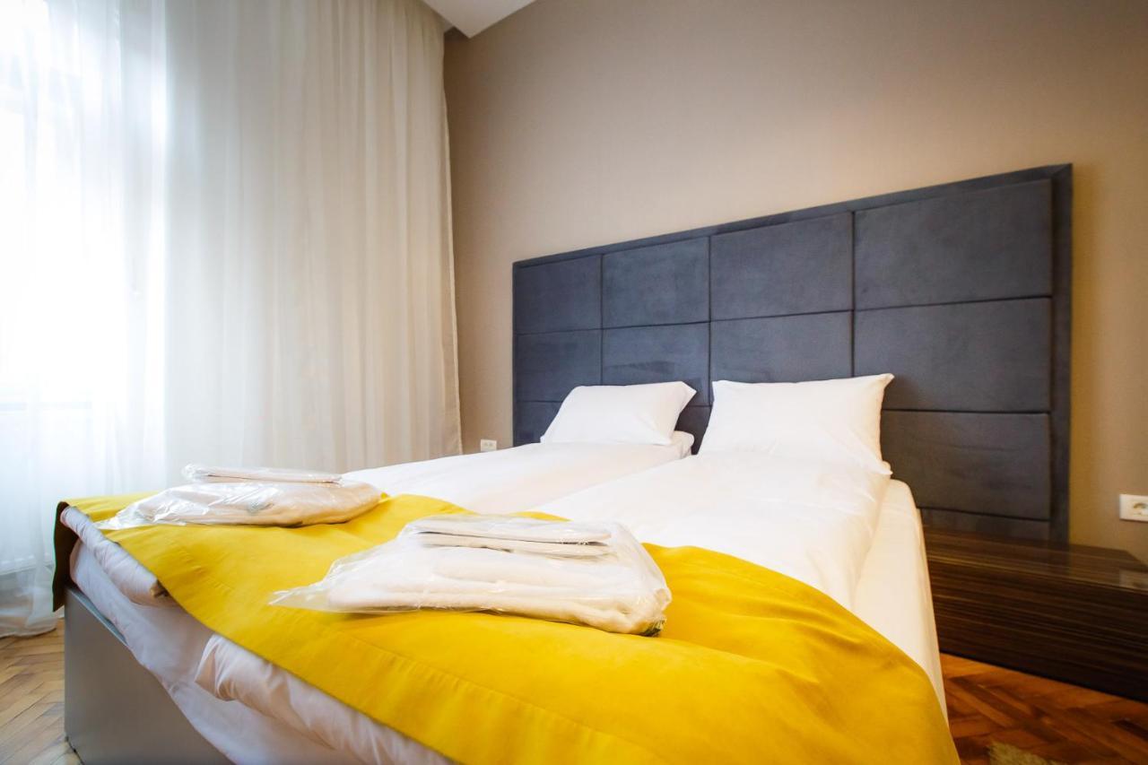 Eat It Cozy Downtown Apartments أرادايا المظهر الخارجي الصورة