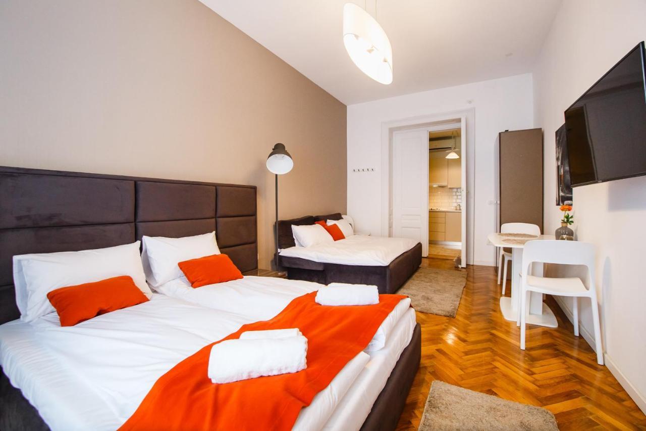 Eat It Cozy Downtown Apartments أرادايا المظهر الخارجي الصورة