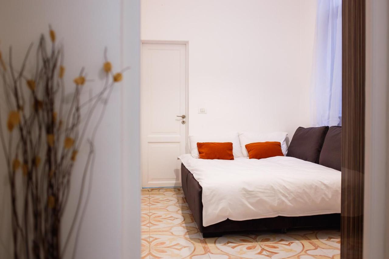 Eat It Cozy Downtown Apartments أرادايا المظهر الخارجي الصورة