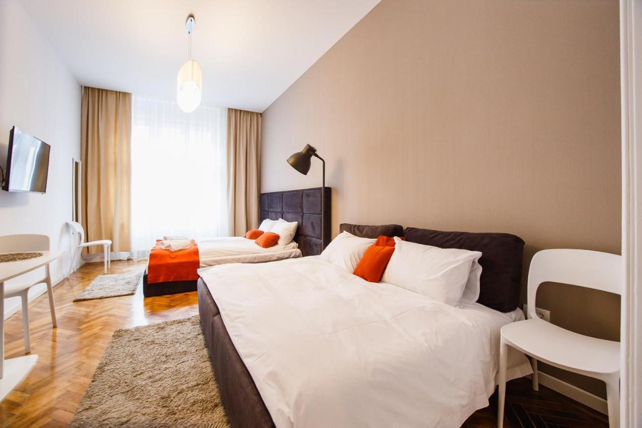 Eat It Cozy Downtown Apartments أرادايا المظهر الخارجي الصورة