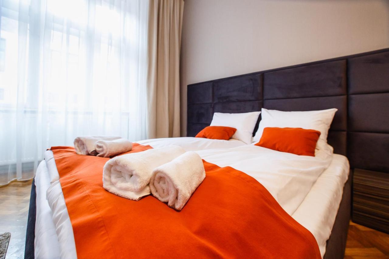 Eat It Cozy Downtown Apartments أرادايا المظهر الخارجي الصورة