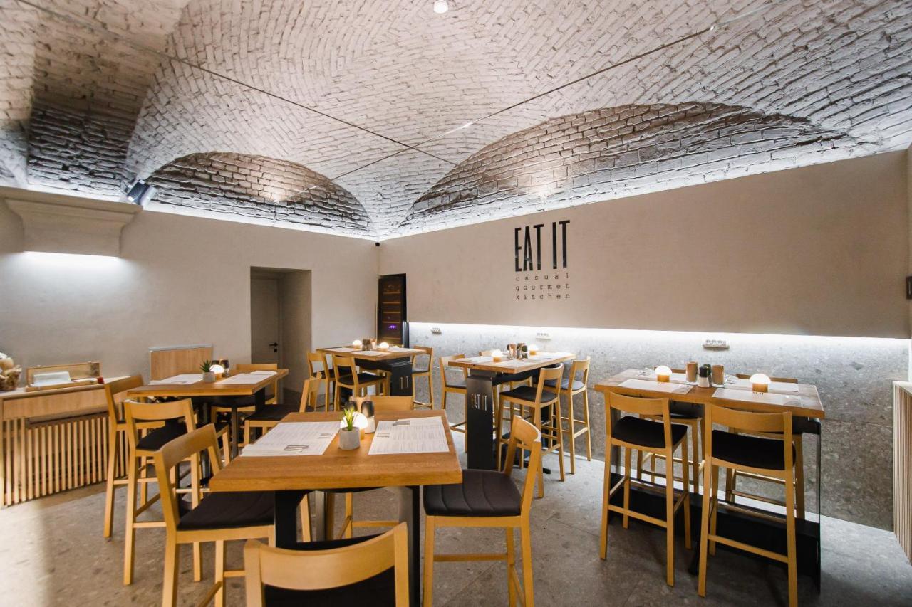Eat It Cozy Downtown Apartments أرادايا المظهر الخارجي الصورة